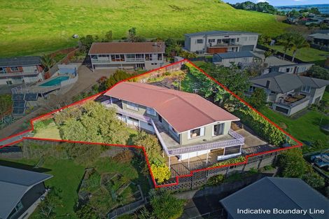 Photo of property in 5 Conifer Lane, Mangere Bridge, Auckland, 2022