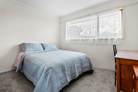 Photo of property in 3 Cheam Place, Pakuranga Heights, Auckland, 2010