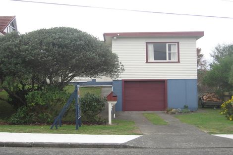 Photo of property in 11 Titoki Road, Raumati Beach, Paraparaumu, 5032