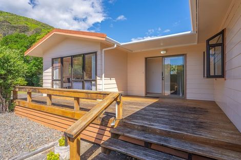 Photo of property in 71 Elizabeth Street, Waikanae, 5036