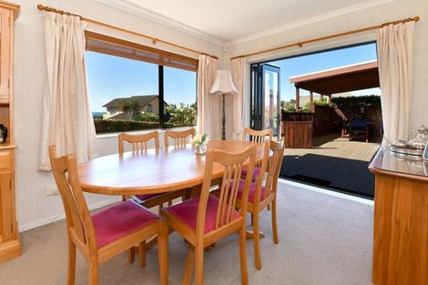 Photo of property in 16 Commodore Court, Gulf Harbour, Whangaparaoa, 0930