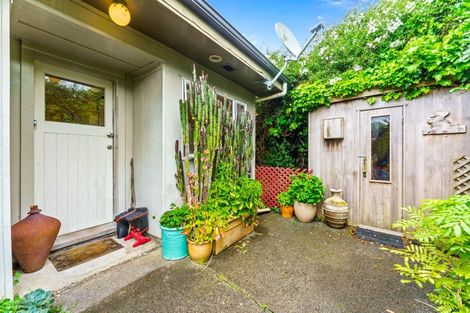 Photo of property in 6 Sea View Road, Leigh, 0985