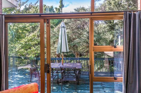 Photo of property in 29a Greenhithe Road, Greenhithe, Auckland, 0632