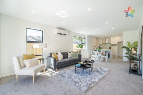 Photo of property in 1a Stokes Valley Road, Stokes Valley, Lower Hutt, 5019