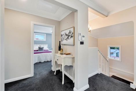 Photo of property in 52 Roberts Road, Te Atatu South, Auckland, 0610