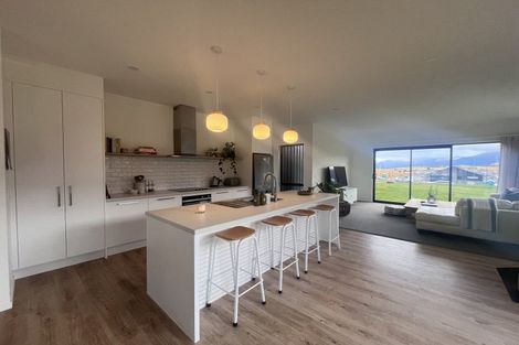 Photo of property in 38 Spur Ridge Rise, Jacks Point, 9371