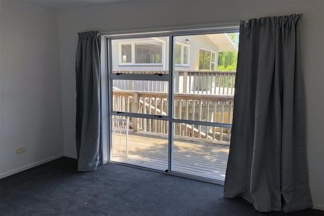 Photo of property in 28 Halver Road, Hillpark, Auckland, 2102