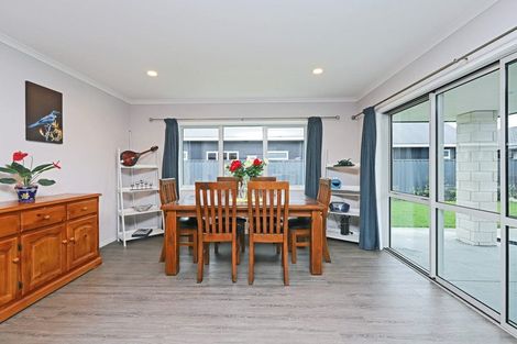 Photo of property in 15 Horton Close, Frimley, Hastings, 4120