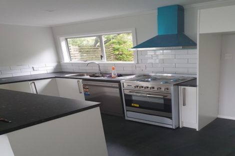 Photo of property in 227 Dowse Drive, Maungaraki, Lower Hutt, 5010