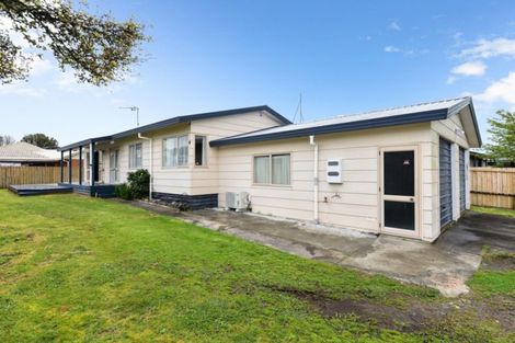 Photo of property in 37 Lloyd Drive, Nawton, Hamilton, 3200