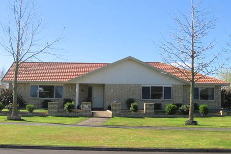 Photo of property in 24 Admiral Crescent, Flagstaff, Hamilton, 3210