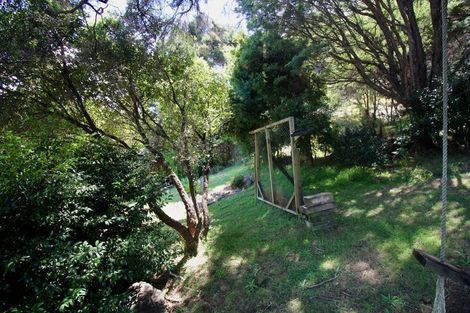 Photo of property in 6 Pohutukawa Grove, Whitianga, 3510