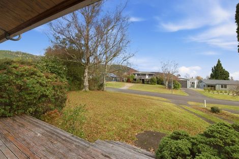 Photo of property in 4 Irwin Place, Kinloch, Taupo, 3377