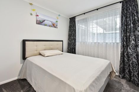 Photo of property in 9 Marblewood Grove, Pukekohe, 2120