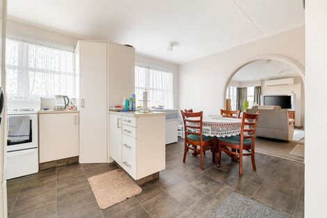 Photo of property in 1 Katherine Place, Melville, Hamilton, 3206