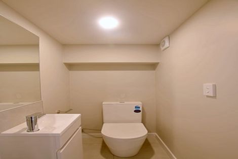 Photo of property in 82e Salisbury Road, Birkdale, Auckland, 0626