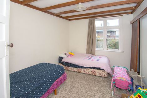 Photo of property in 30 Cambridge Terrace, Masterton, 5810