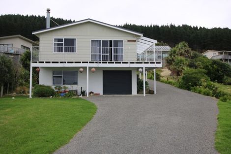 Photo of property in 13 Sandy Bay Drive, Mataikona, Tinui, 5889