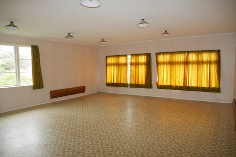 Photo of property in 10 Rangiuru Road, Otaki Beach, Otaki, 5512