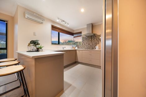 Photo of property in 22 Aldershot Place, Nawton, Hamilton, 3200