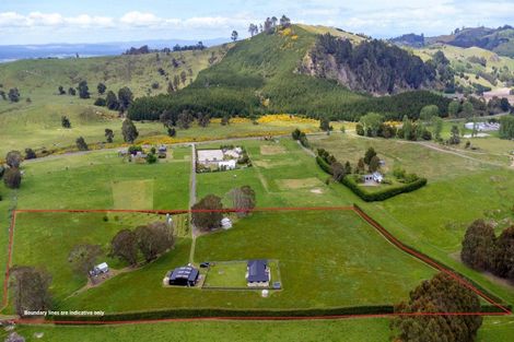 Photo of property in 736 Tukairangi Road, Kinloch, Taupo, 3385