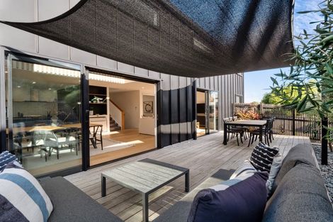 Photo of property in 347b Oceanbeach Road, Mount Maunganui, 3116