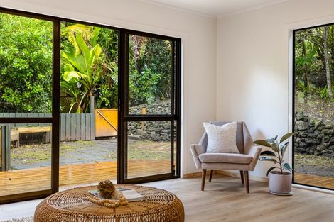 Photo of property in 56 Tanekaha Road, Titirangi, Auckland, 0604