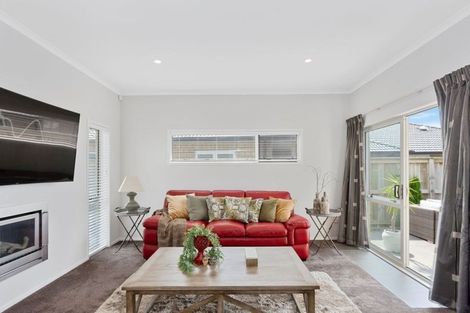 Photo of property in 150 Oriental Parade, Papamoa Beach, Papamoa, 3118