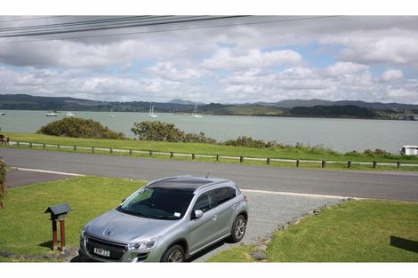 Photo of property in 306 Beach Road, Onerahi, Whangarei, 0110
