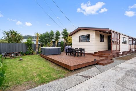 Photo of property in 23 Valley Road, Hikurangi, 0114