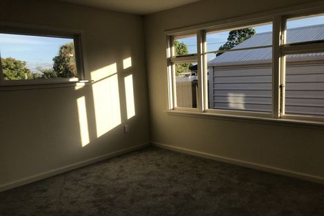 Photo of property in 122 Maidstone Road, Ilam, Christchurch, 8041