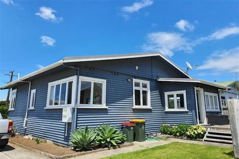 Photo of property in 83 Hastie Avenue, Mangere Bridge, Auckland, 2022