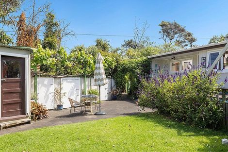 Photo of property in 40 James Mcleod Road, Shelly Beach, Helensville, 0874