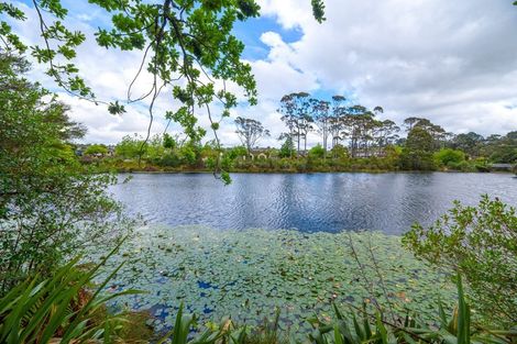 Photo of property in 1 Stow Place, Henderson, Auckland, 0612