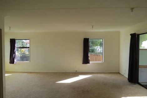Photo of property in 2/19 Karamu Street, Strandon, New Plymouth, 4312