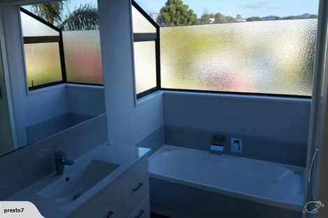 Photo of property in 21 Philomel Crest, Welcome Bay, Tauranga, 3112