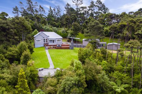Photo of property in 33 Sunnyvale Road, Swanson, Auckland, 0614