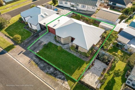 Photo of property in 103 Everitt Crescent, Whangamata, 3620