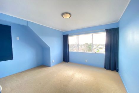Photo of property in 8 Picasso Drive, West Harbour, Auckland, 0618