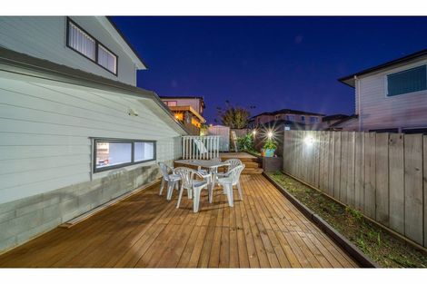 Photo of property in 14 Kereru Rise, Papakura, 2110