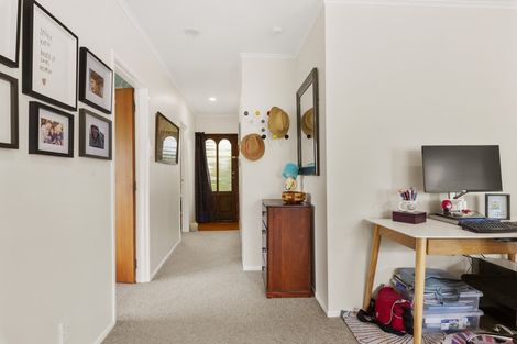 Photo of property in 9 Lynbert Road, Lynmore, Rotorua, 3010