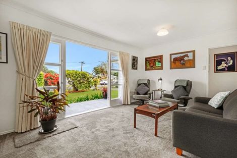 Photo of property in 1 Island View Road, Western Heights, Rotorua, 3015