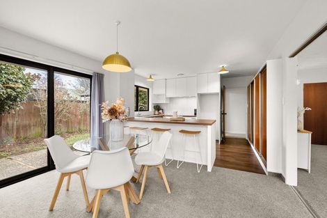 Photo of property in 2/7 Ringwood Place, Avonhead, Christchurch, 8042
