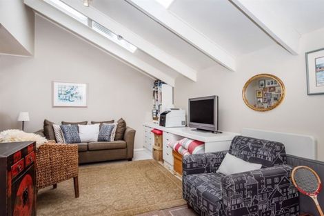 Photo of property in 33 Summer Street, Stanley Point, Auckland, 0624