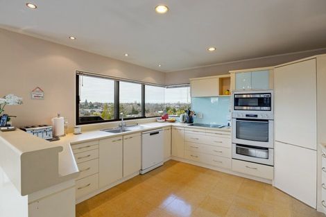 Photo of property in 96a Beerescourt Road, Beerescourt, Hamilton, 3200