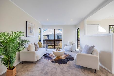 Photo of property in 9 Luanda Drive, Ranui, Auckland, 0612