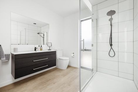 Photo of property in 16 Hiria Crescent, Papamoa Beach, Papamoa, 3118