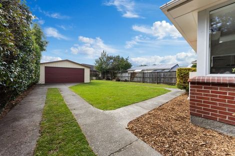 Photo of property in 22 Mappleton Avenue, Burnside, Christchurch, 8053