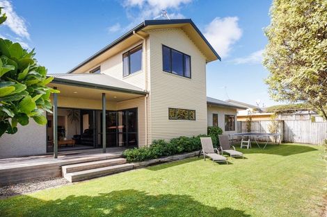 Photo of property in 15 Silkwood Place, Fitzherbert, Palmerston North, 4410