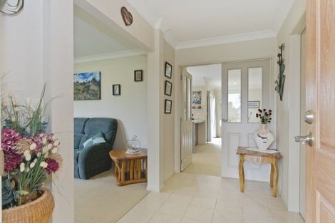 Photo of property in 47 Turnberry Drive, Wattle Downs, Auckland, 2103